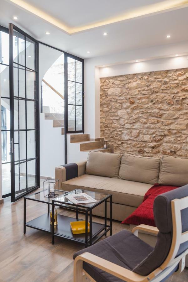 Allstar Boutique House In Downtown, Direct Connection With Airport Atenas Exterior foto
